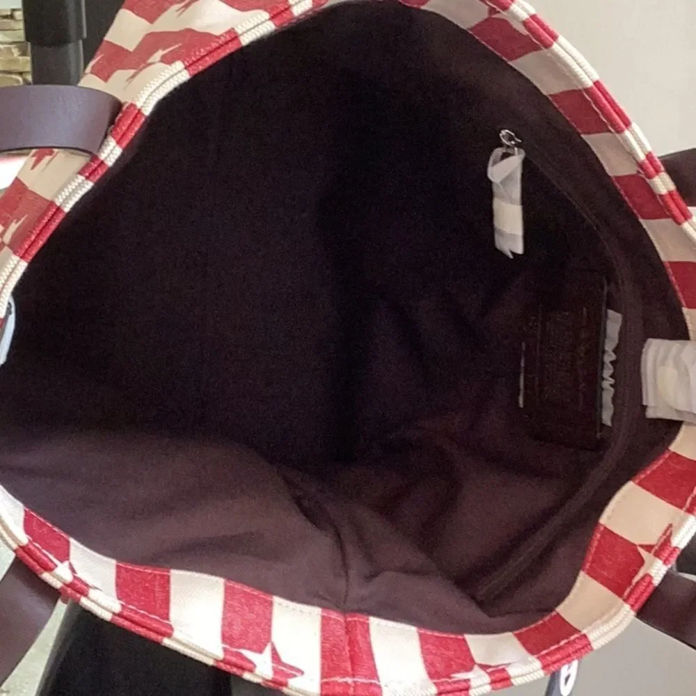 COACH NWT LARGE CANVAS TOTE BAG CHALK RED STRIPED WITH STARS PATRIOTIC - Picture 8 of 9